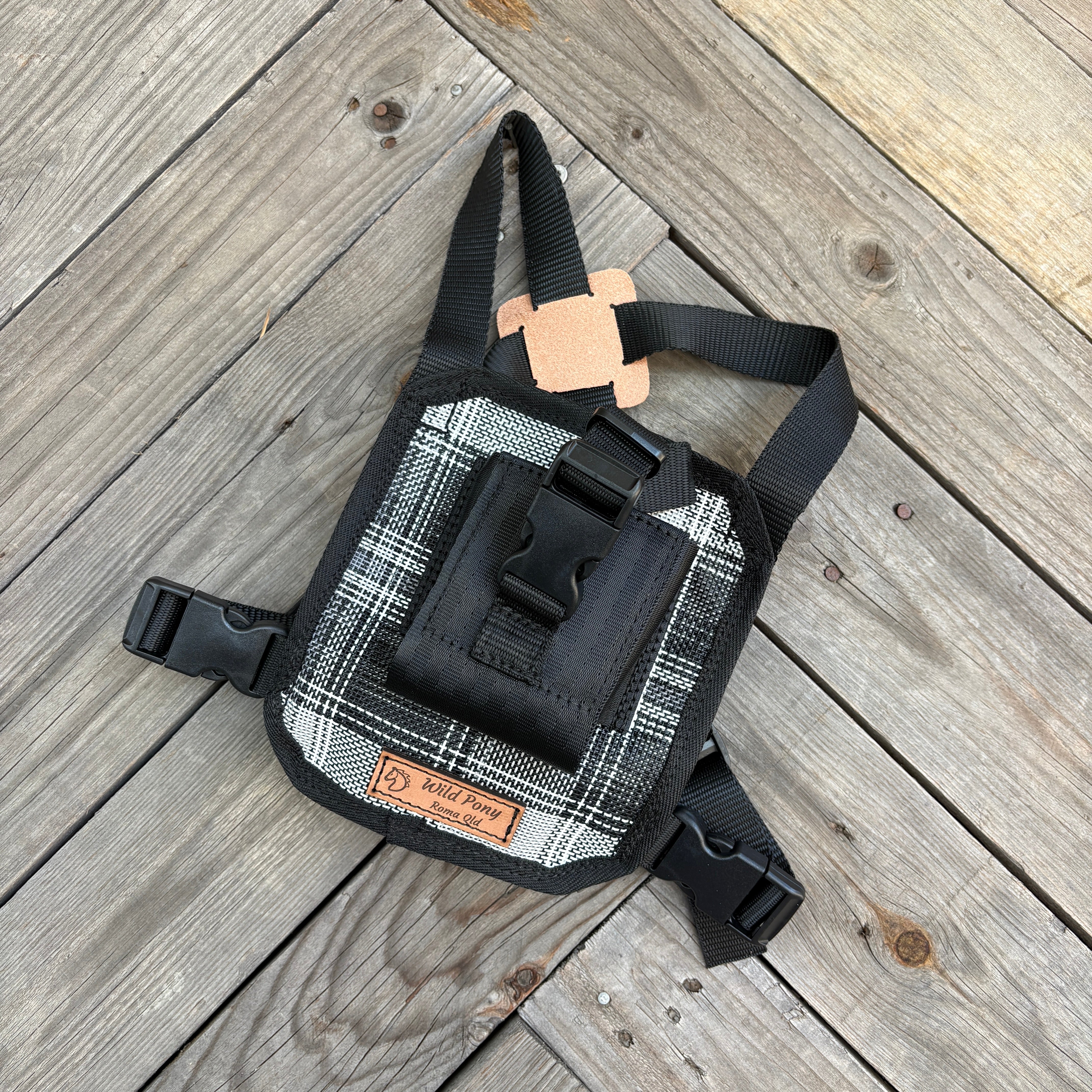 HTS KIDS 2 Way/UHF Holder & Harness