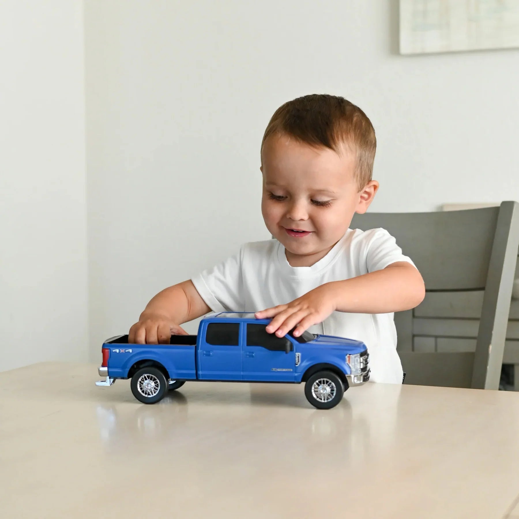 Big Country Toys Ford Super Duty F250