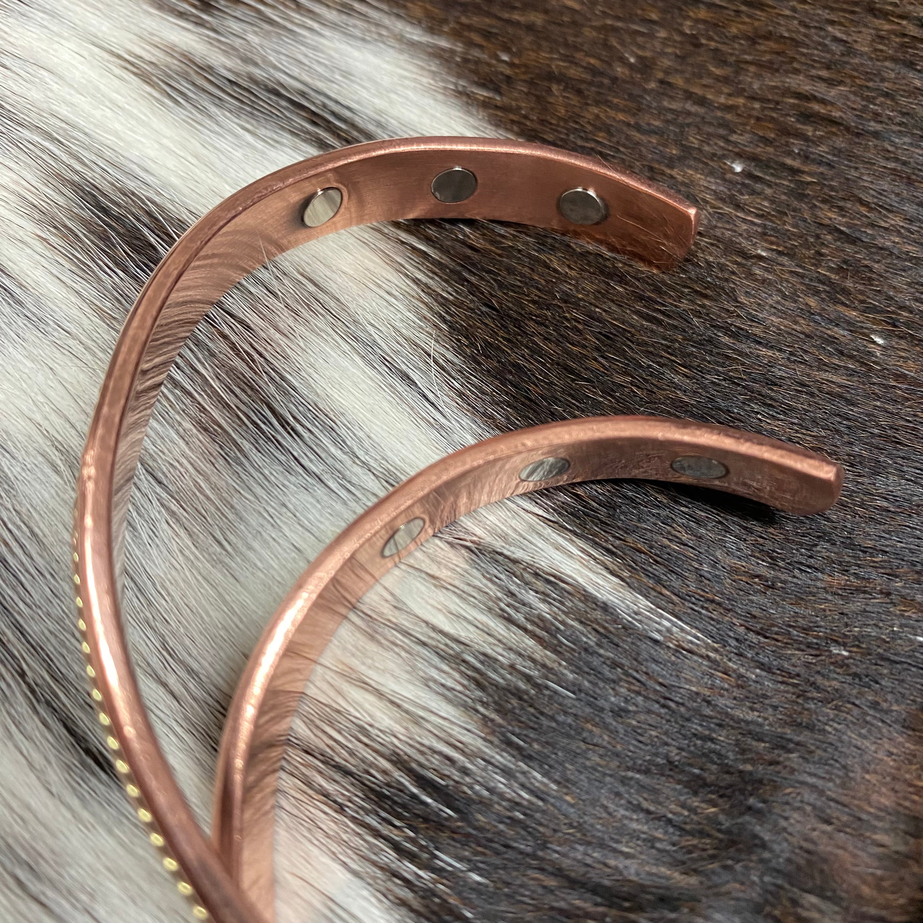 Magnetic Copper Cuff | 3 Twist
