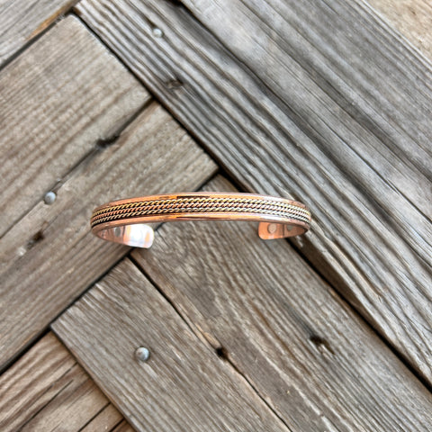 Magnetic Copper Cuff | 3 Twist